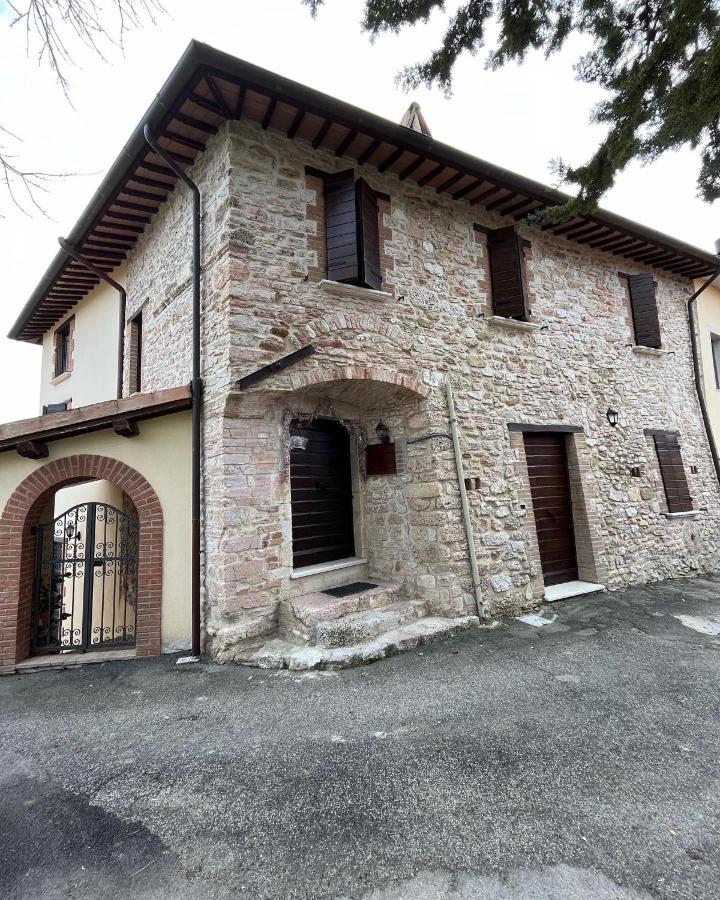 Casa Vacanze Vecchio Frantoio Residenza Moraiolo Spoleto Eksteriør bilde