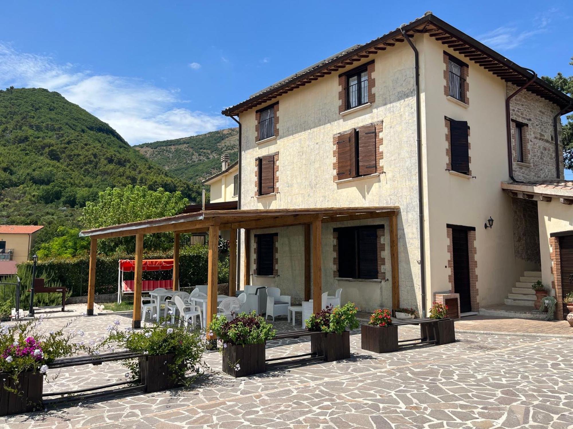 Casa Vacanze Vecchio Frantoio Residenza Moraiolo Spoleto Eksteriør bilde